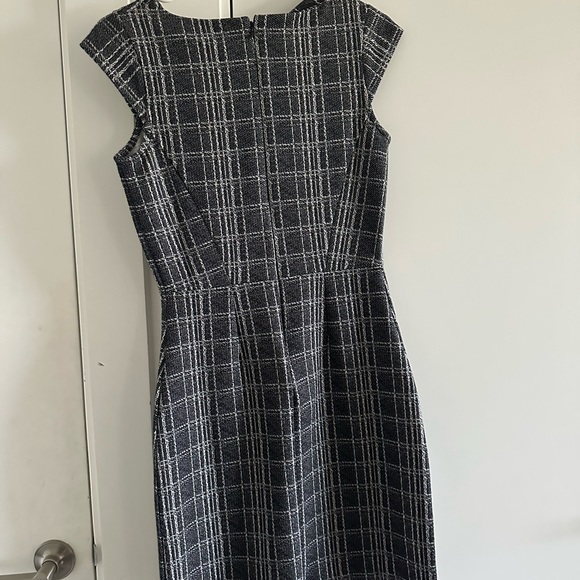 BANANA REPUBLIC DRESS - Picture 3 of 3